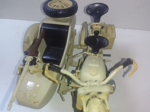 Moto side car - side, militaire